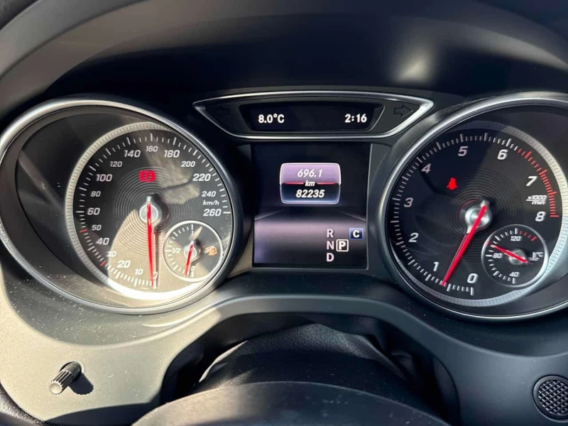 Mercedes-Benz GLA 250 4MATIC AMG PANO * KEYLESS * HARMAN * ПОДГРЕВИ, снимка 8 - Автомобили и джипове - 53514640