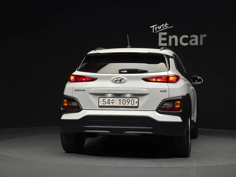 Hyundai Kona Diesel 1.6 2Wd Modern Pop, снимка 4 - Автомобили и джипове - 56118170
