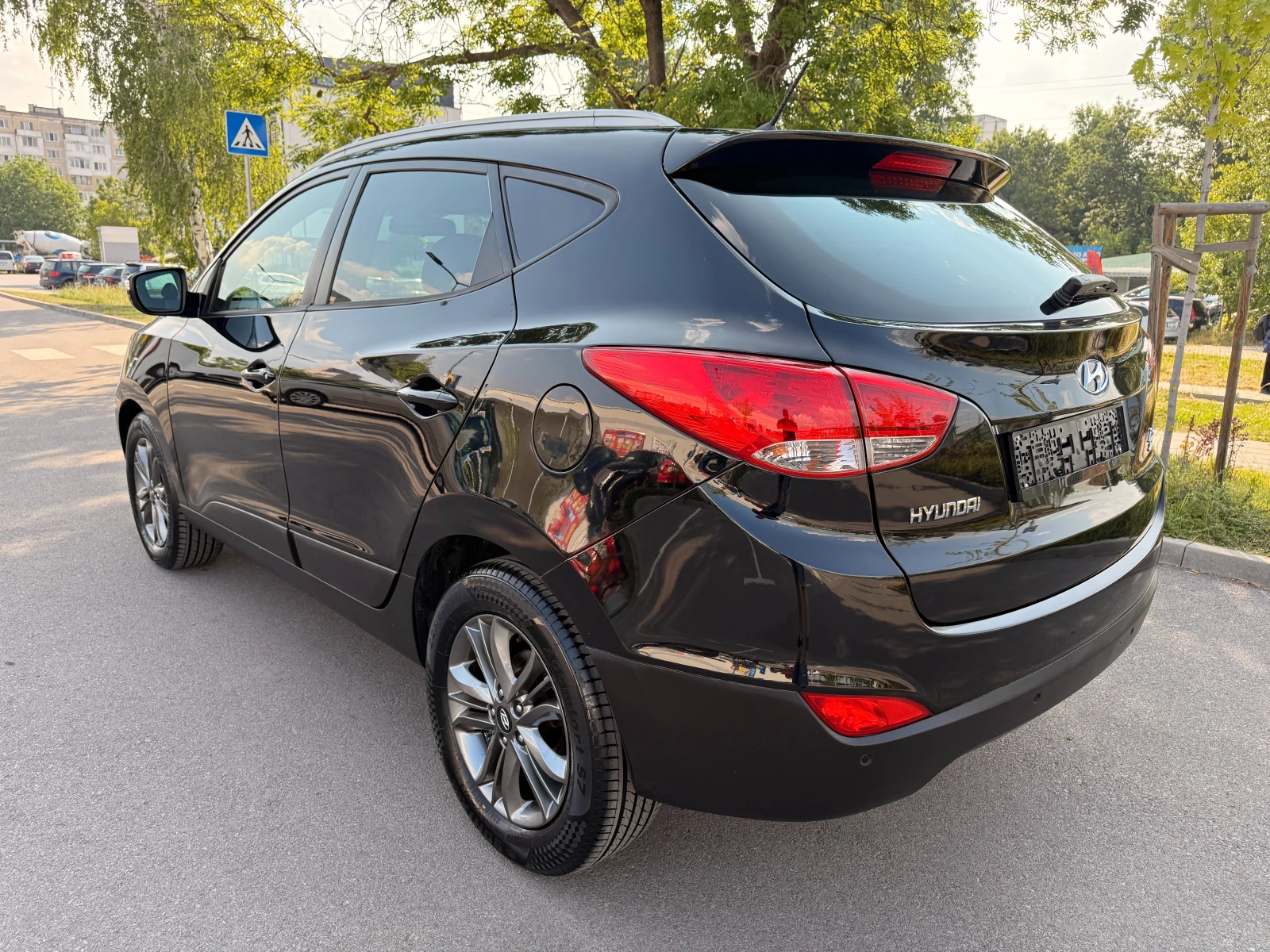 Hyundai IX35 1.7 CRDI* FACELIFT* КОЖА* ПОДГРЕВ*  - изображение 6