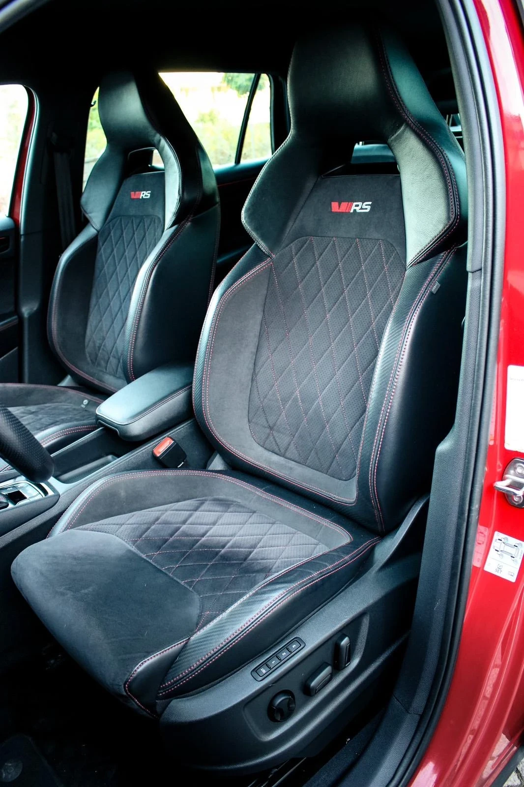 Skoda Kodiaq RS 2.0_BiTDI 240kc_4x4_DSG_2020 ._7m_Velvet Red | Mobile.bg   10