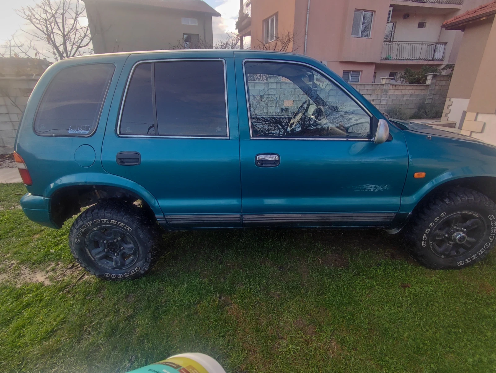 Kia Sportage 2.0 - изображение 3