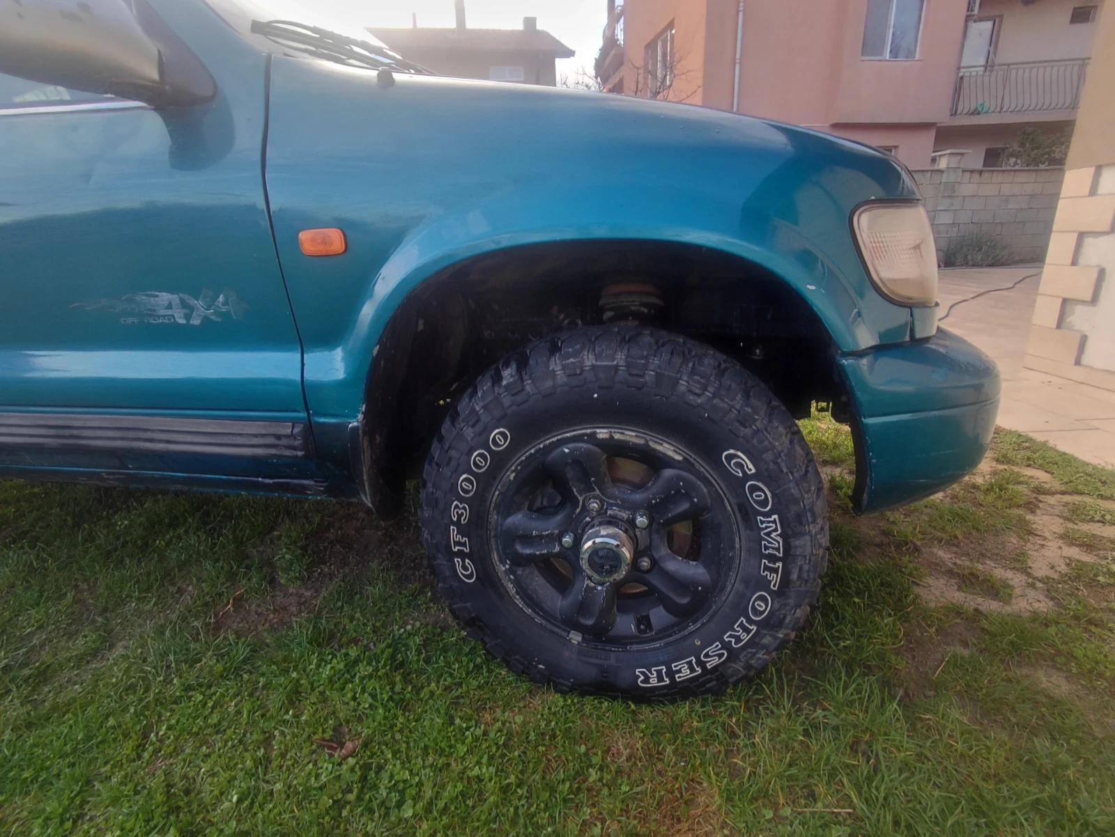 Kia Sportage 2.0 - изображение 2