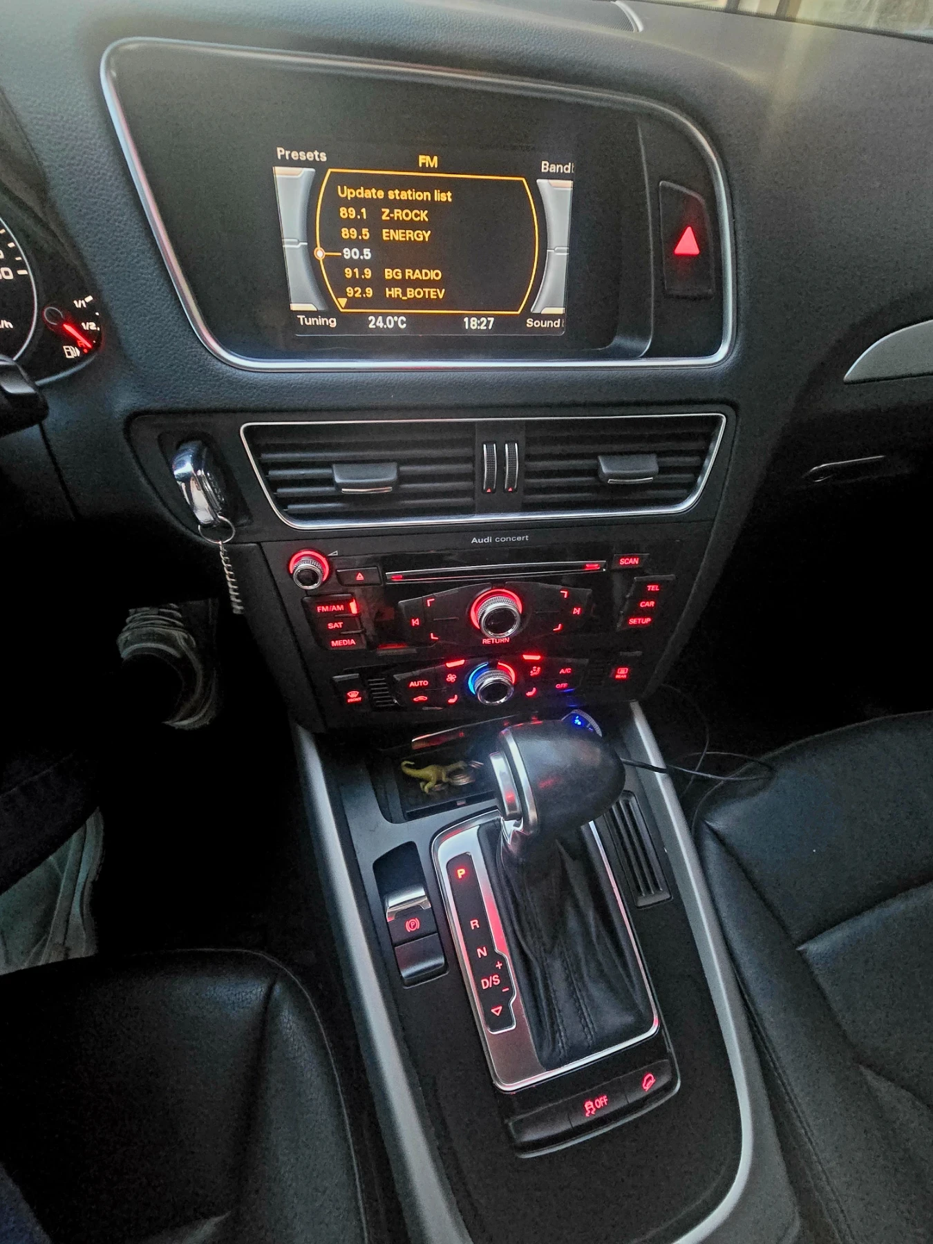 Audi Q5, снимка 13 - Автомобили и джипове - 53802174