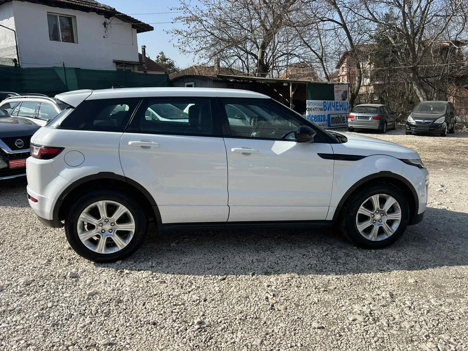 Land Rover Range Rover Evoque 2.0D4x4 R-DYNAMIC , снимка 5 - Автомобили и джипове - 53882184