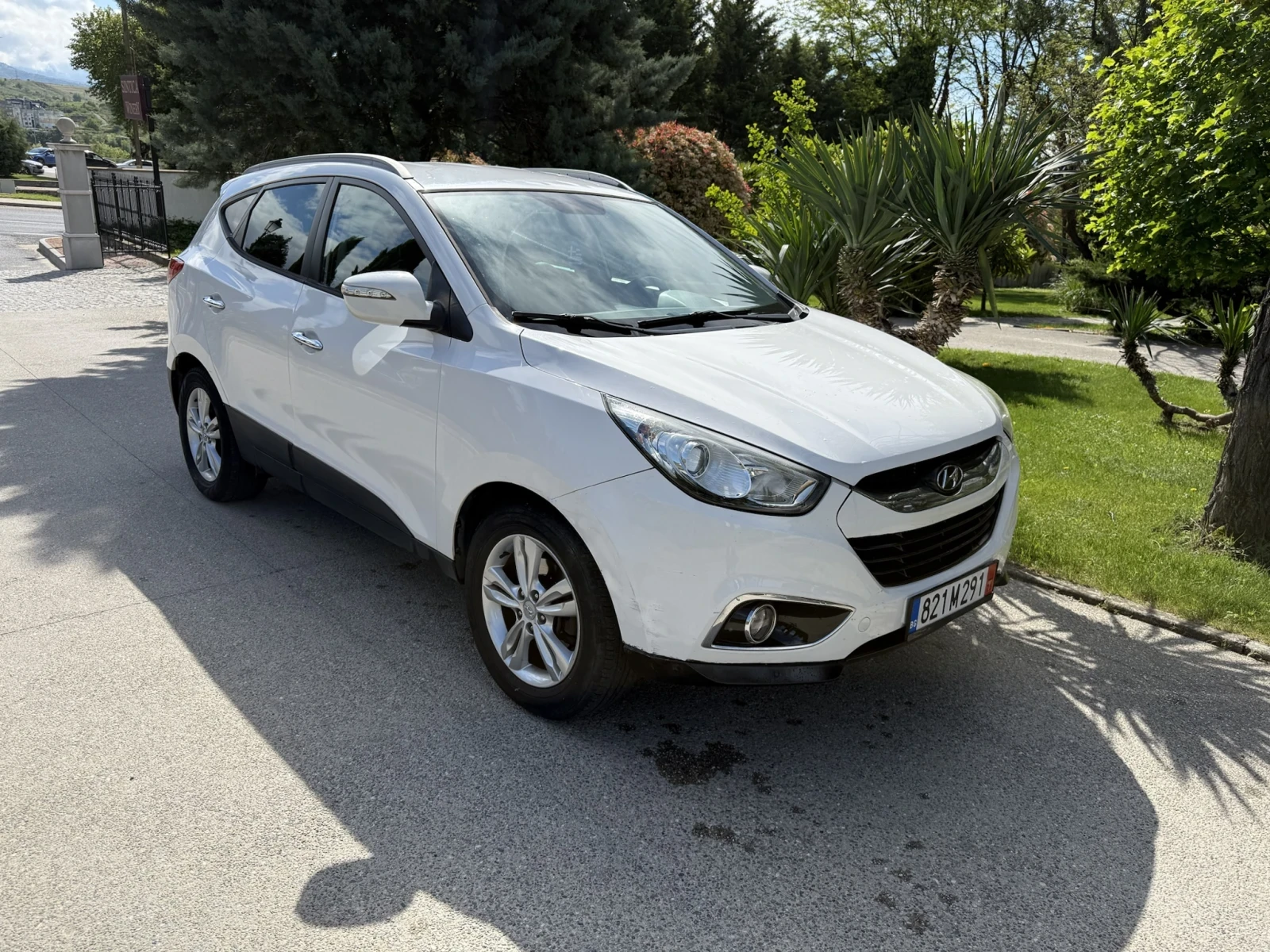 Hyundai Tucson ix35 , снимка 13 - Автомобили и джипове - 54382224