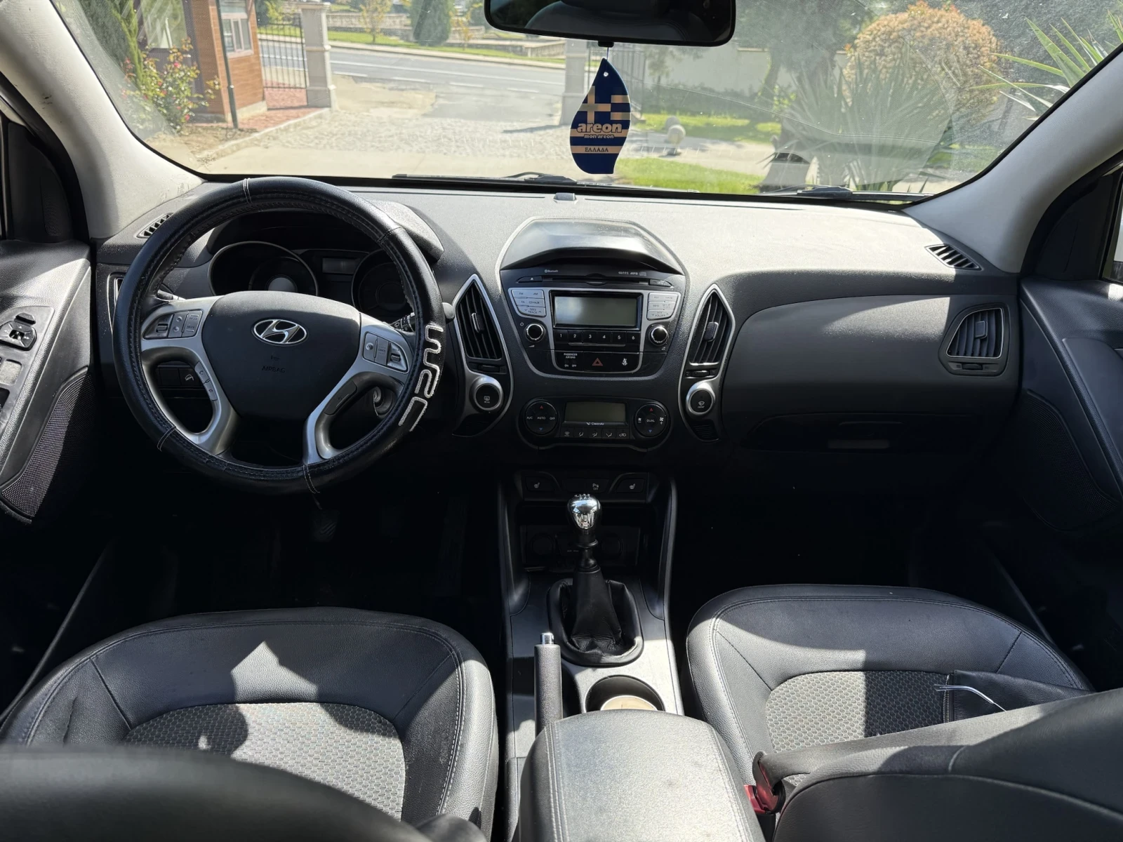 Hyundai Tucson ix35 , снимка 8 - Автомобили и джипове - 54382224