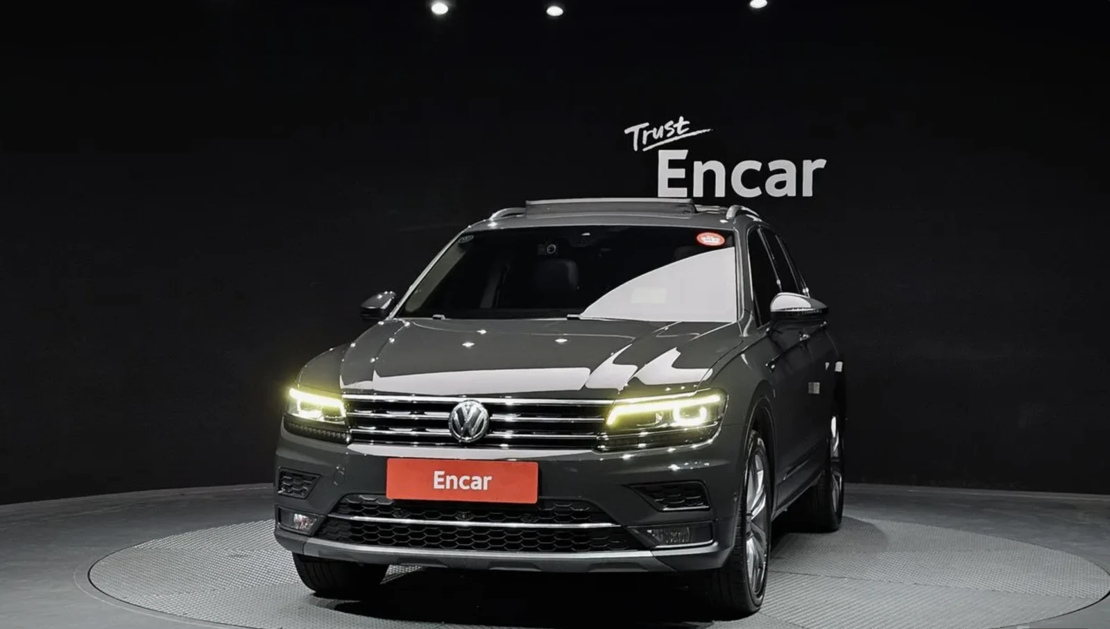 VW Tiguan 2.0 TDI 4MOTION / PRESTIGE / 360 КАМЕРИ / ПАНОРАМА, снимка 3 - Автомобили и джипове - 54854208