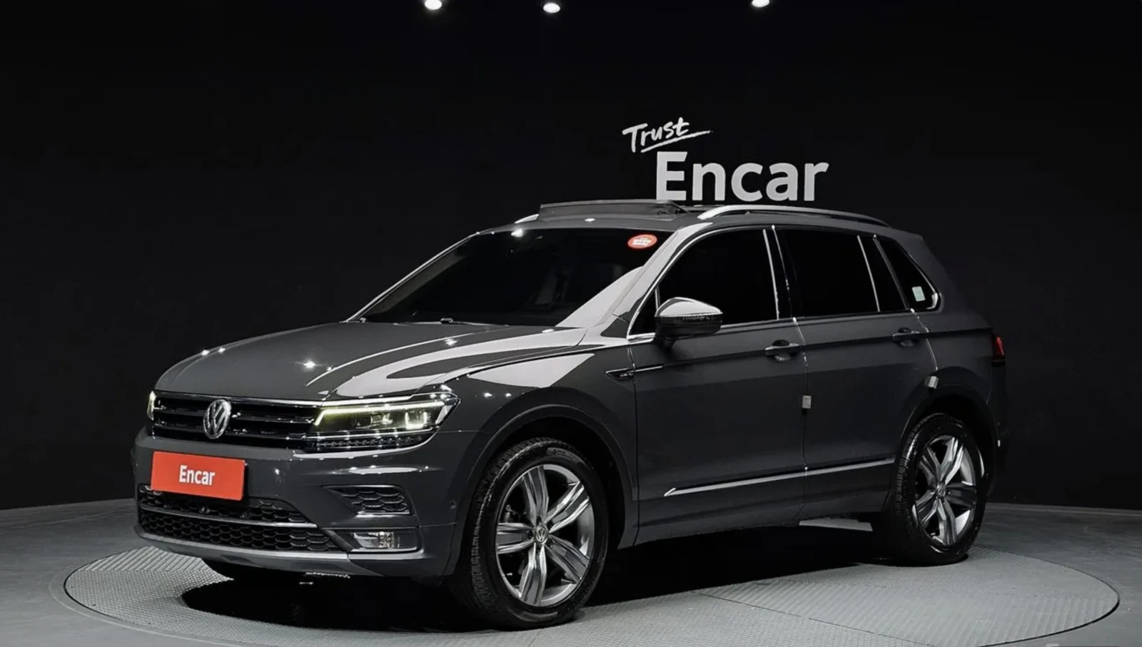 VW Tiguan 2.0 TDI 4MOTION / PRESTIGE / 360 КАМЕРИ / ПАНОРАМА