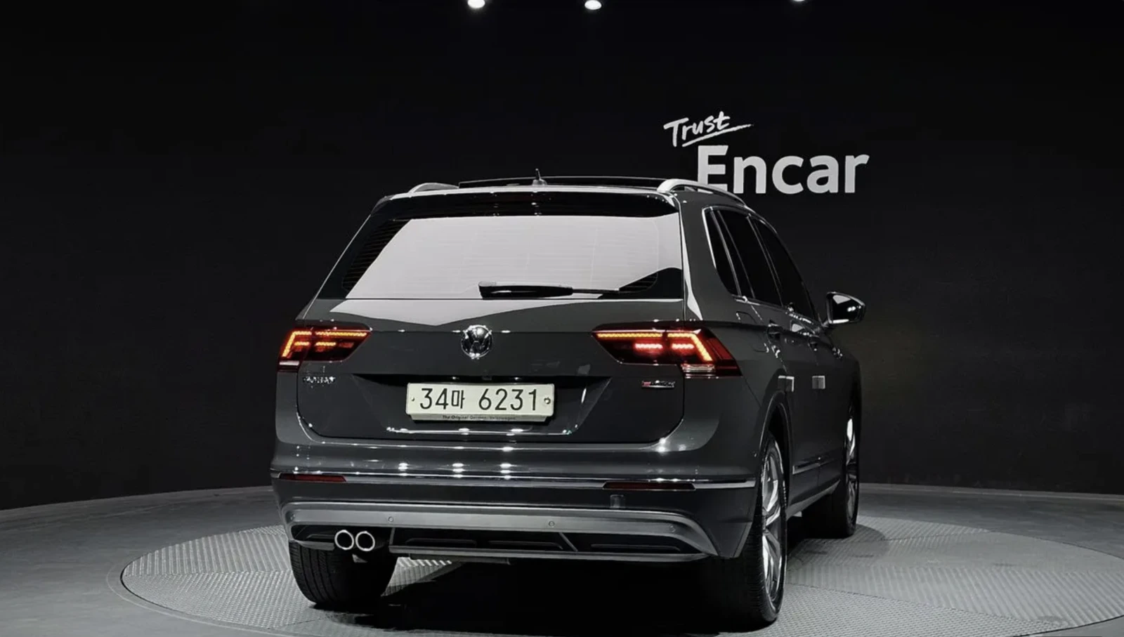 VW Tiguan 2.0 TDI 4MOTION / PRESTIGE / 360 КАМЕРИ / ПАНОРАМА, снимка 4 - Автомобили и джипове - 54854208