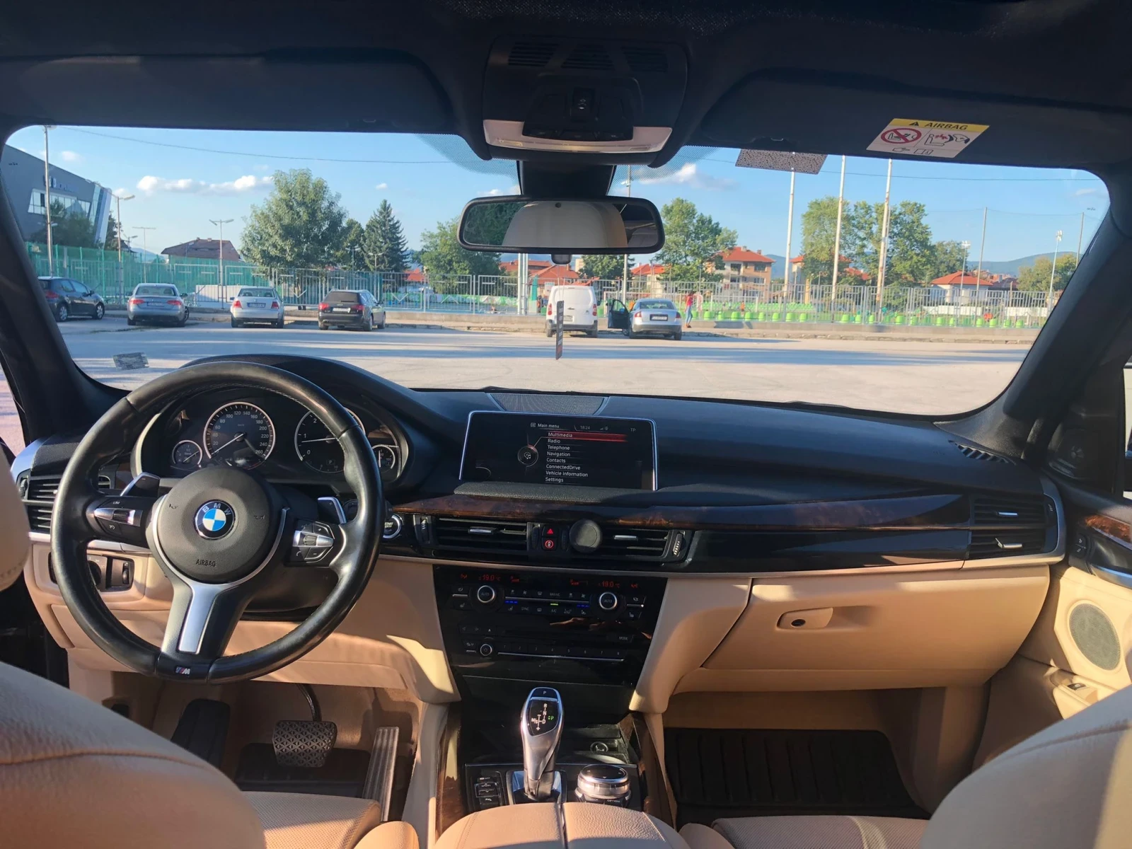 BMW X5 4.0d XDrive/Панорама/Всички екстри/6+ 1 места, снимка 11 - Автомобили и джипове - 55177165