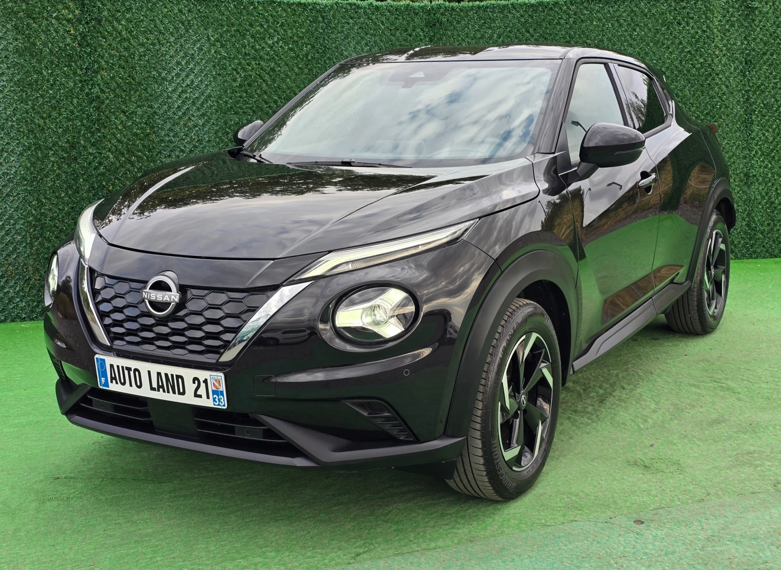 Nissan Juke 1.6i* 143кс* HYBRID* 2000км* , снимка 2 - Автомобили и джипове - 55393421