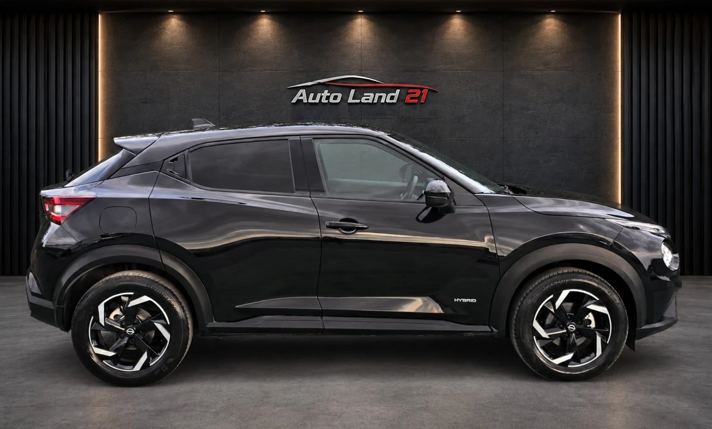 Nissan Juke 1.6i* 143кс* HYBRID* 2000км* , снимка 4 - Автомобили и джипове - 55393421