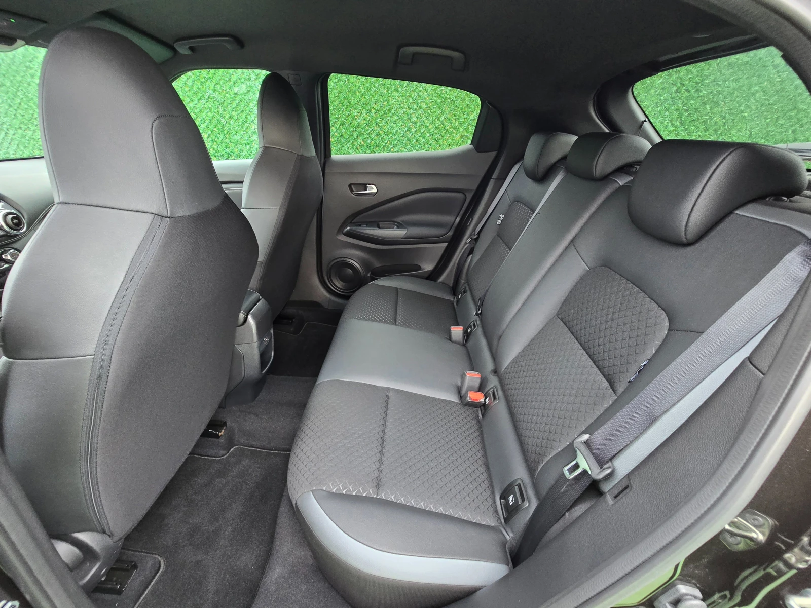 Nissan Juke 1.6i* 143кс* HYBRID* 2000км* , снимка 10 - Автомобили и джипове - 55393421