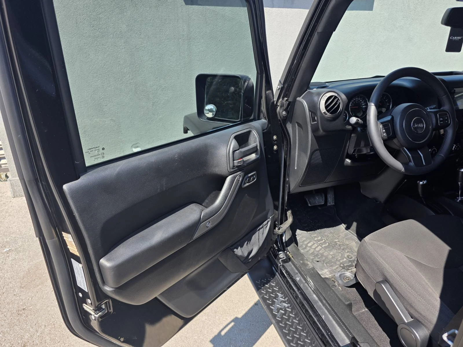 Jeep Wrangler 3.6L UNLIMITED SAHARA , снимка 8 - Автомобили и джипове - 55594490