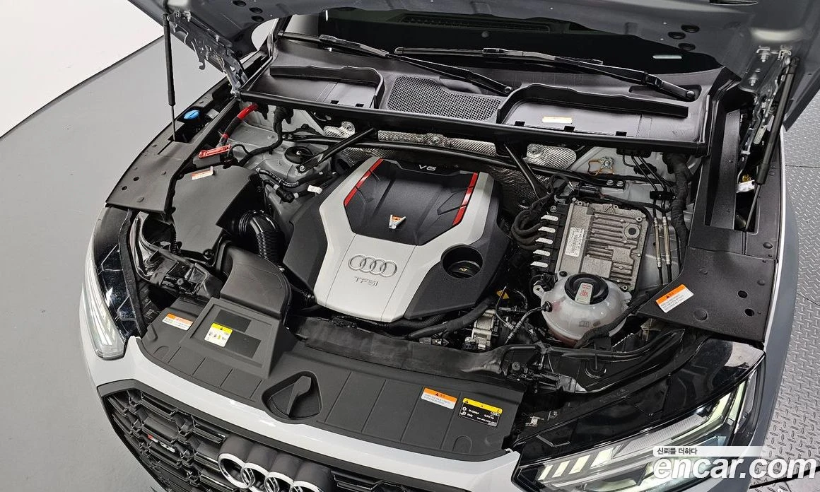 Audi SQ5 3.0 TFSI Quattro, снимка 4 - Автомобили и джипове - 55893457