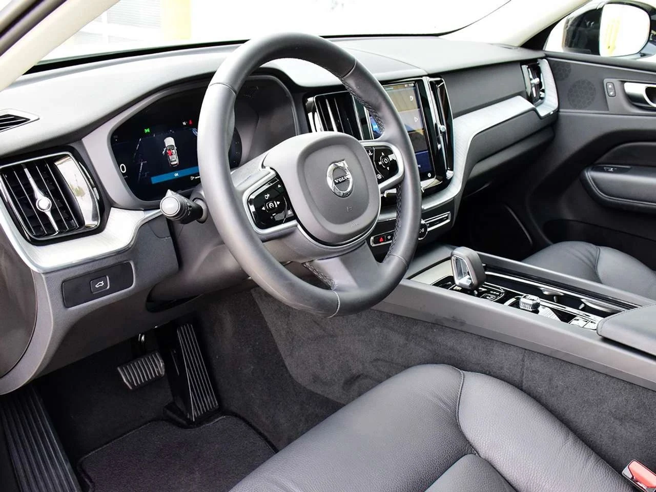 Volvo XC60, снимка 10 - Автомобили и джипове - 56718570