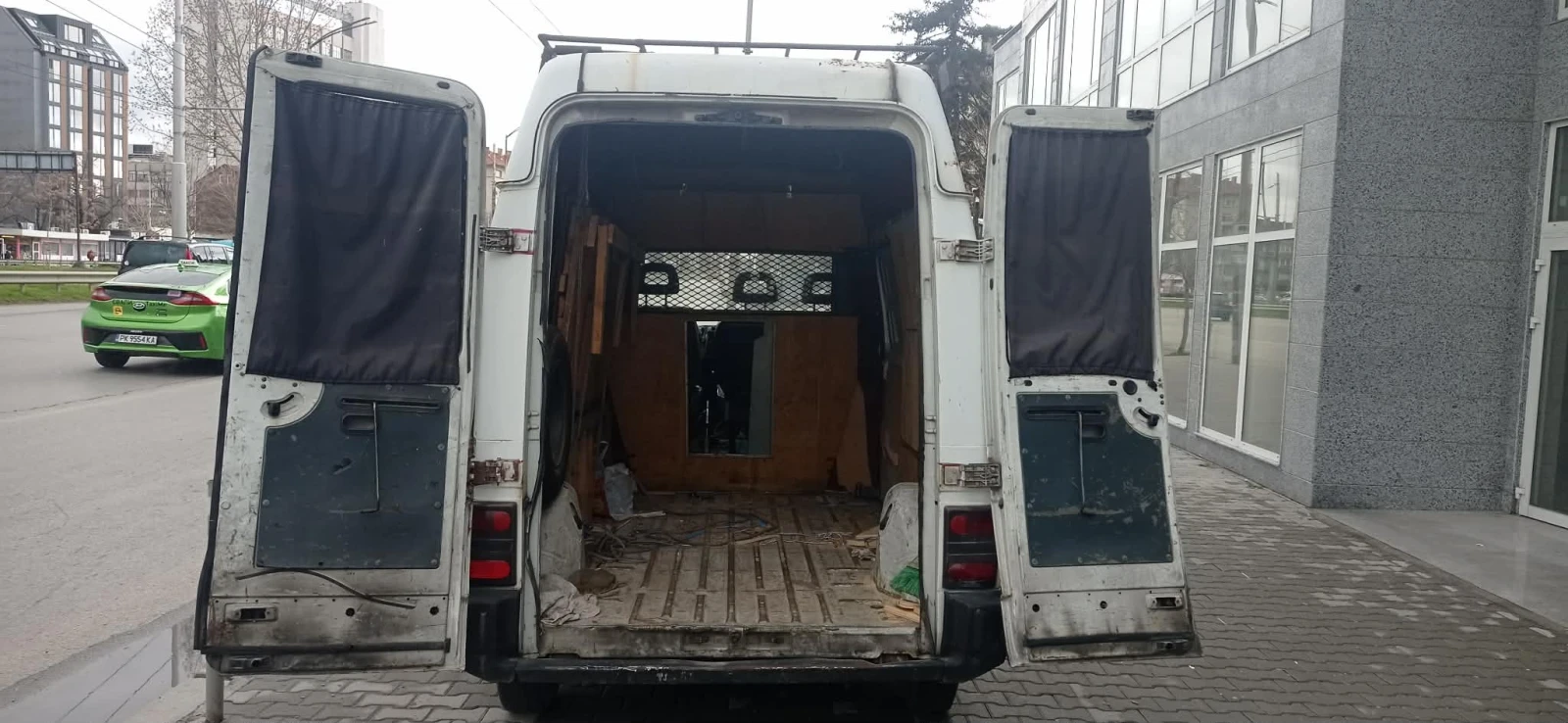 Renault Trafic, снимка 3 - Бусове и автобуси - 54084049