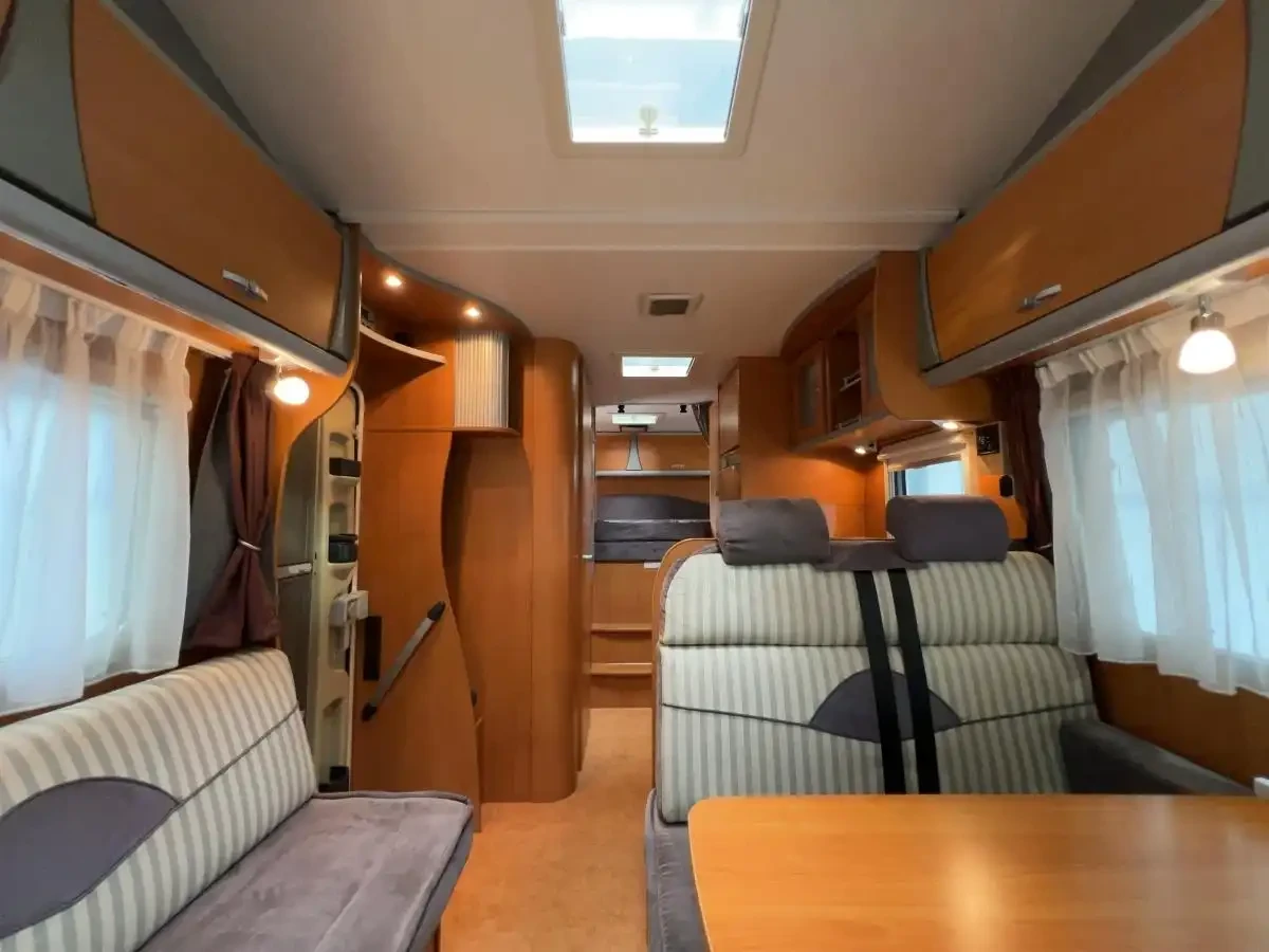 Кемпер Dethleffs, снимка 10 - Каравани и кемпери - 55604289