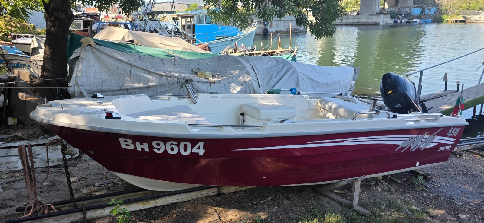 Лодка Safter Yacht 450, снимка 2 - Воден транспорт - 56164914