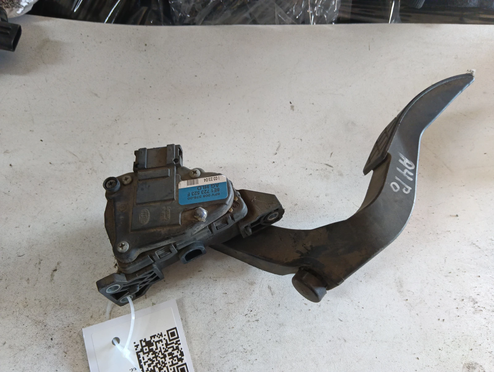 педал газ 8E1723523F Audi A4