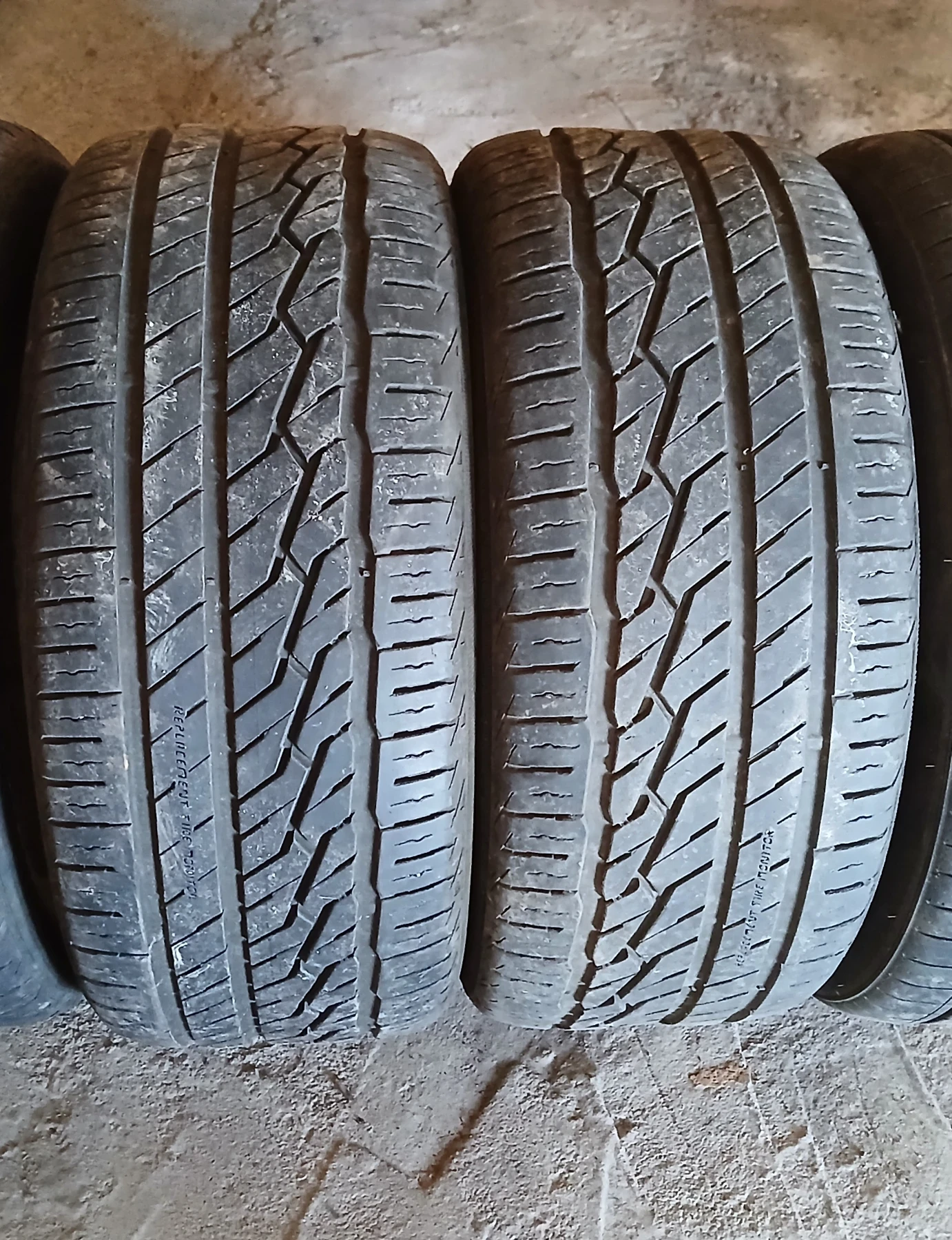 Гуми Летни 275/45R20, снимка 4 - Гуми и джанти - 55178124