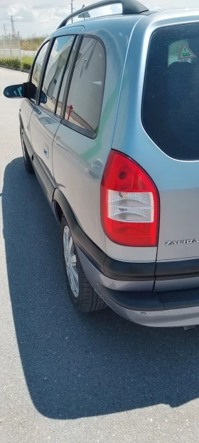 Opel Zafira, снимка 2