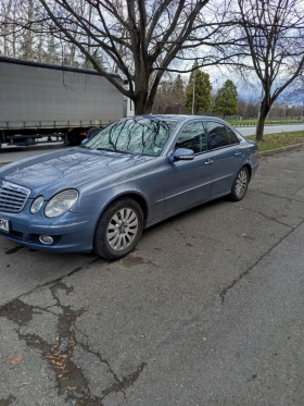 Mercedes-Benz E 220, снимка 9