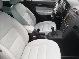 Skoda Octavia 1.8TSi Laurin&Klement  Като Нова, снимка 8