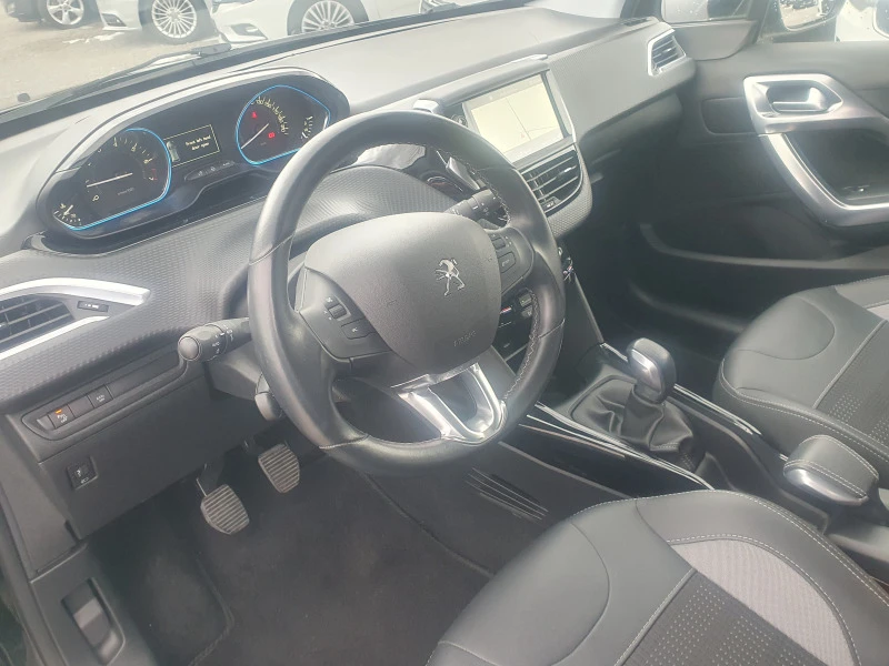 Peugeot 2008 1.2 13000km., снимка 7 - Автомобили и джипове - 46355861