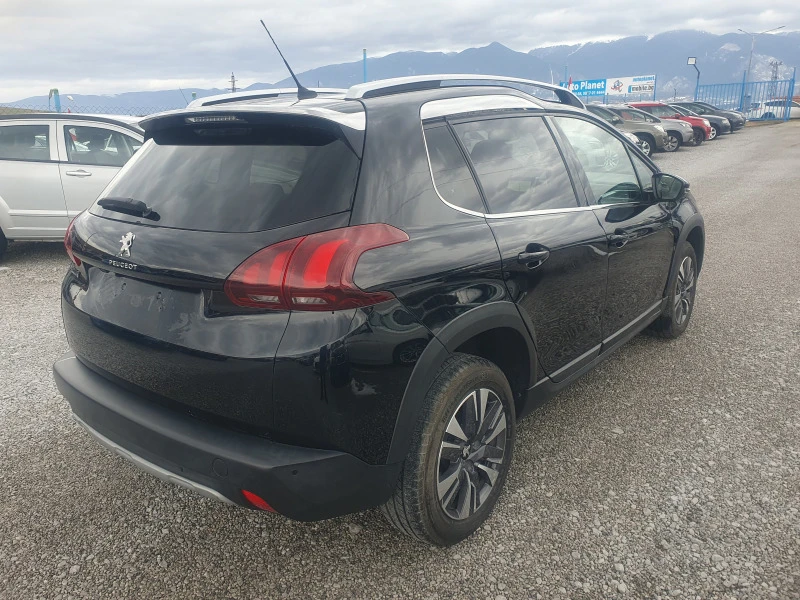 Peugeot 2008 1.2 13000km., снимка 3 - Автомобили и джипове - 46355861