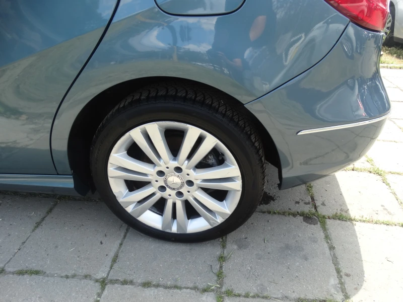 Mercedes-Benz B 180 1.6 I AUTOMAT, снимка 5 - Автомобили и джипове - 46835564