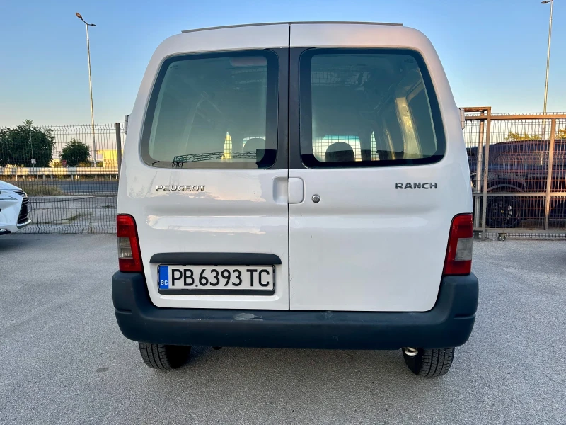 Peugeot Partner 1, 6 hdi 138900km Клима Ел.стък.номера oбслуж.2бр., снимка 9 - Автомобили и джипове - 47465127