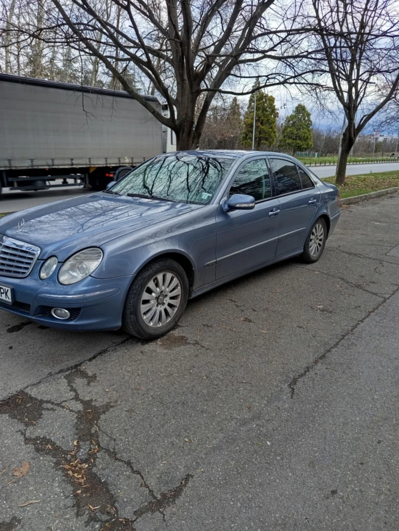 Mercedes-Benz E 220, снимка 9 - Автомобили и джипове - 48549554