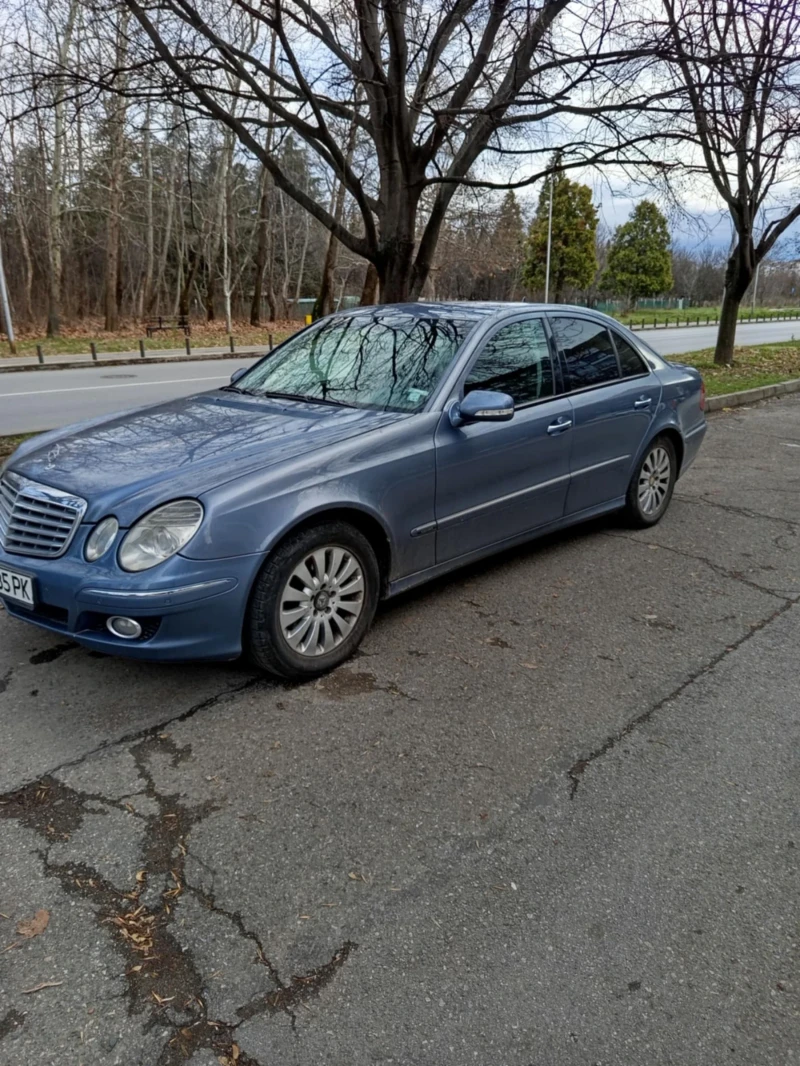 Mercedes-Benz E 220, снимка 8 - Автомобили и джипове - 48549554