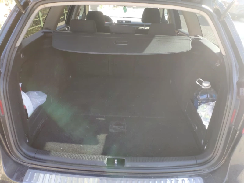 VW Passat 2.0TDI, снимка 11 - Автомобили и джипове - 52110140