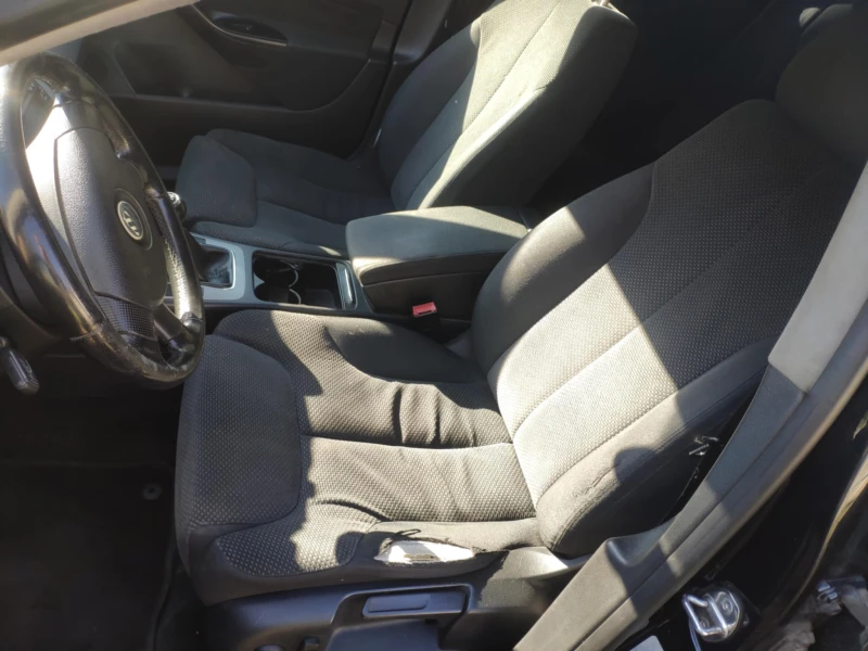 VW Passat 2.0TDI, снимка 7 - Автомобили и джипове - 52110140