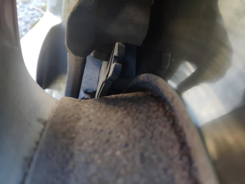 VW Passat 2.0TDI, снимка 14 - Автомобили и джипове - 52110140