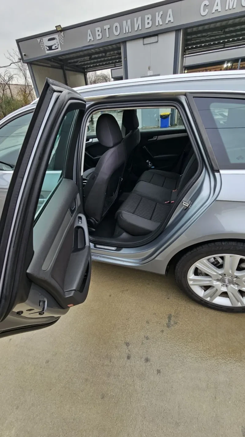 Audi A4 2.0TDI AUTOMAT 2010, снимка 12 - Автомобили и джипове - 52659055