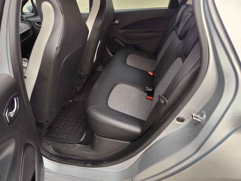 Renault Zoe, снимка 11 - Автомобили и джипове - 53413111