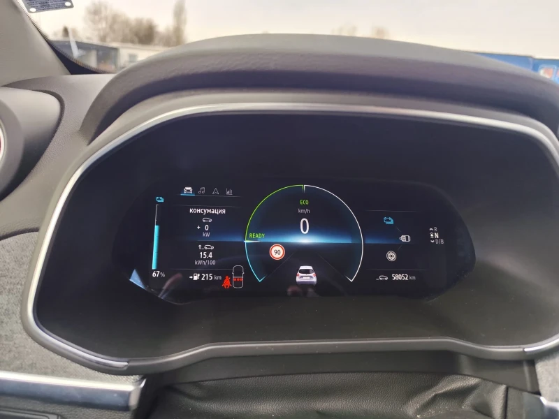 Renault Zoe, снимка 9 - Автомобили и джипове - 53413111