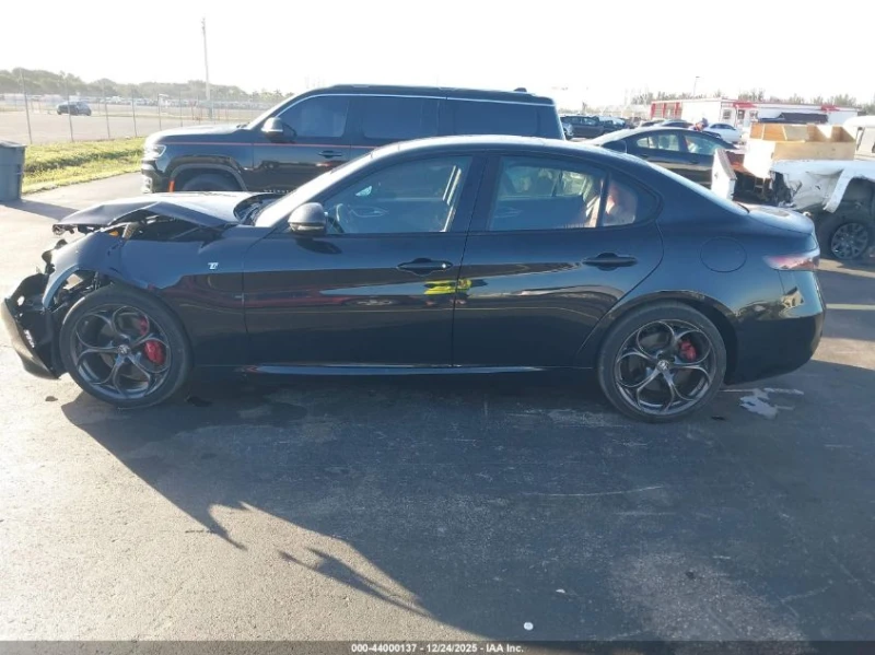 Alfa Romeo Giulia !TI RWD!* АвтоКредит* Цена до БГ, снимка 5 - Автомобили и джипове - 53484064