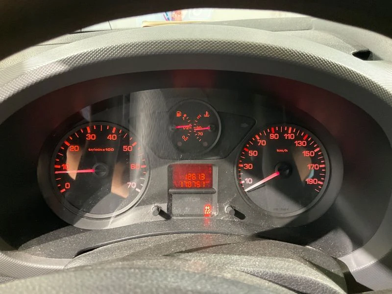 Citroen Berlingo 1.6 HDi Attraction, снимка 4 - Автомобили и джипове - 55467767