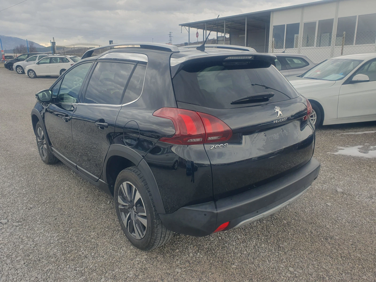 Peugeot 2008 1.2 13000km. - изображение 4