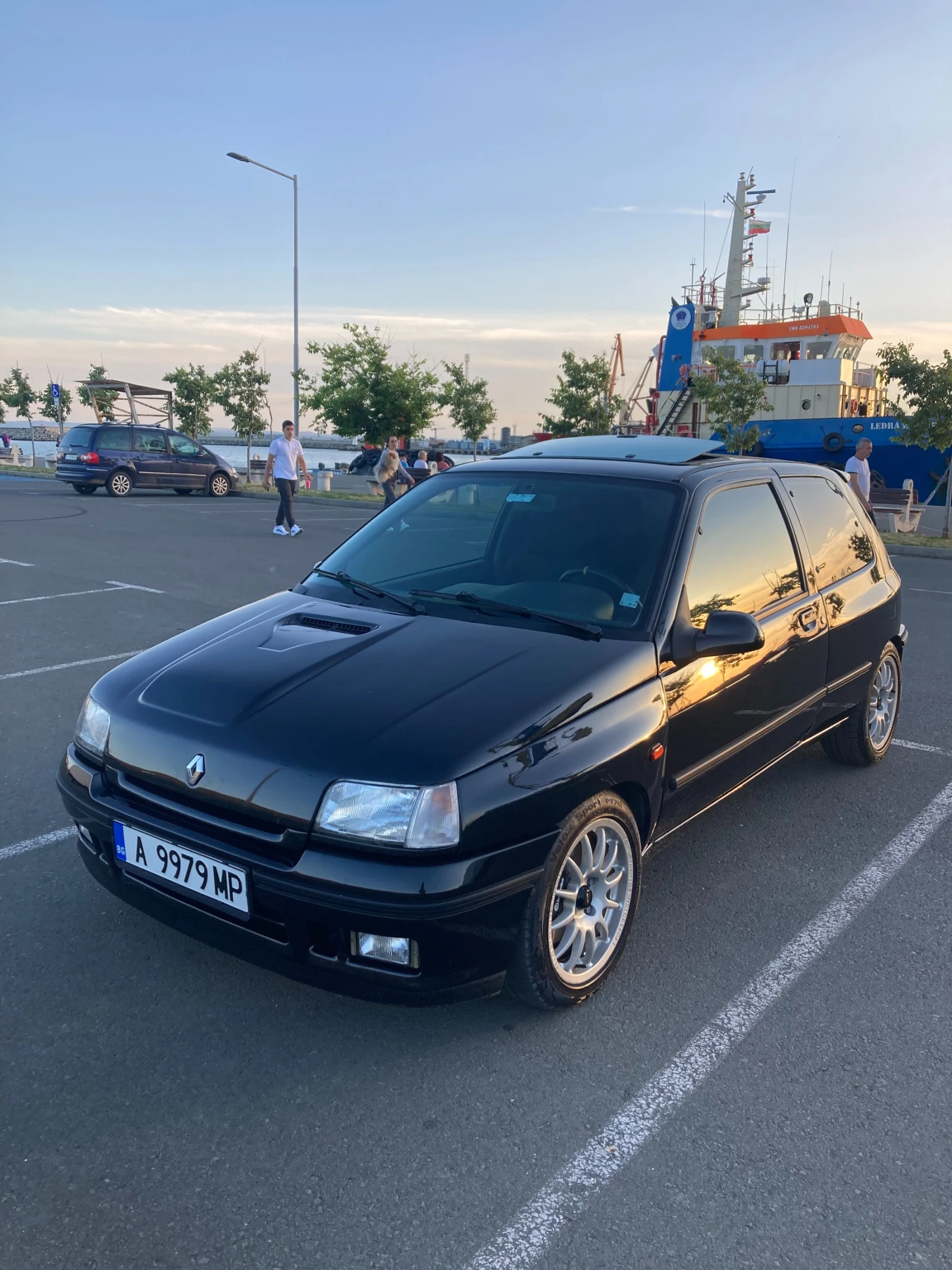 Renault Clio 1.8 16V - изображение 2