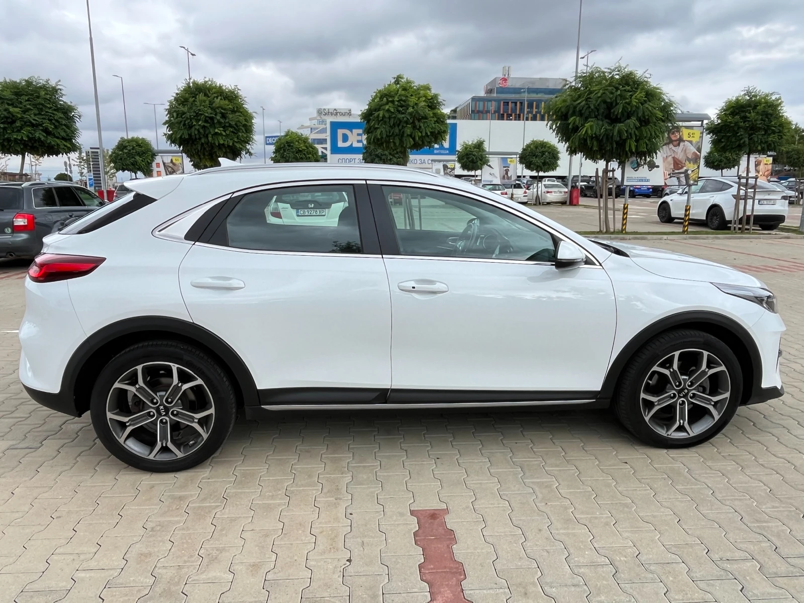 Kia XCeed 1.6 GDI Plug-in-Hybrid - изображение 6