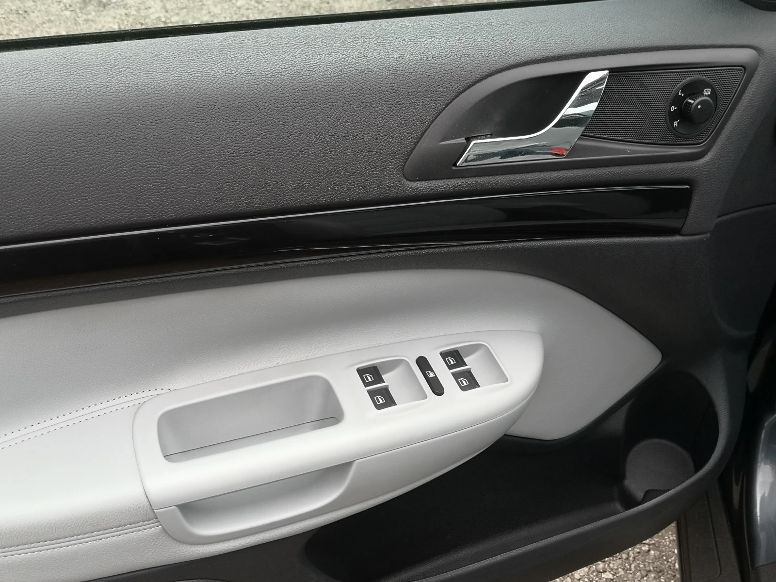 Skoda Octavia 1.8TSi "Laurin & Klement" .   | Mobile.bg   14