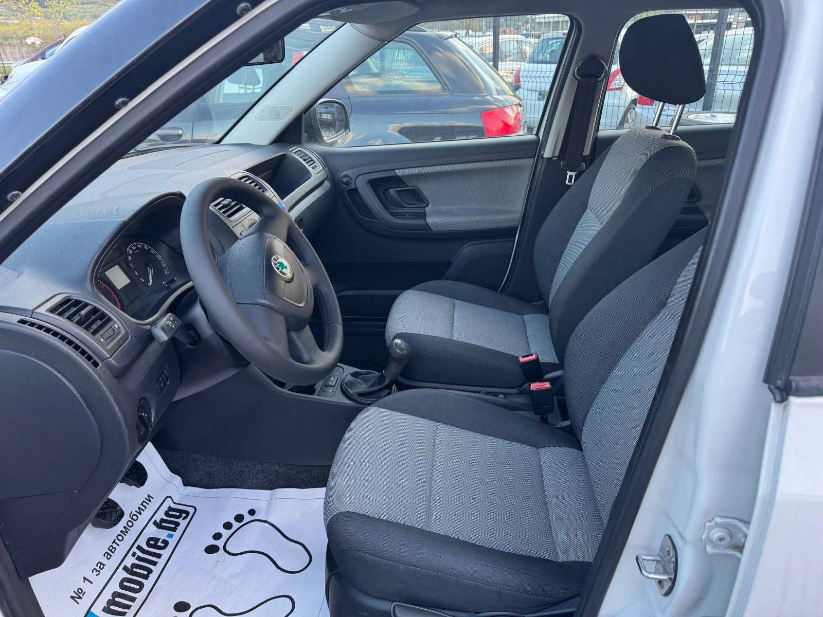 Skoda Fabia 1.2i KLIMA 98000km. - изображение 10