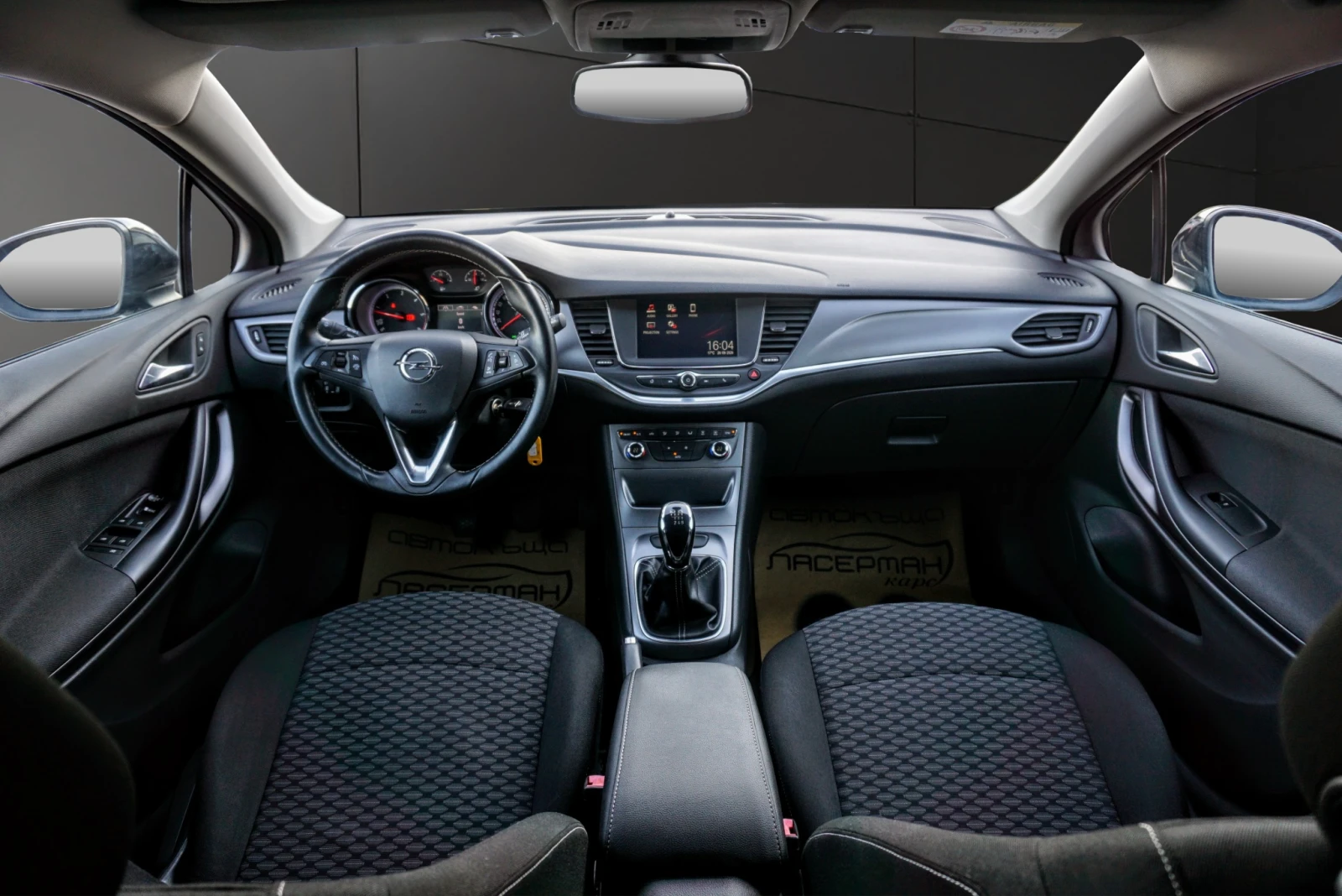 Opel Astra 1.6CDTI INNOVATION, снимка 9 - Автомобили и джипове - 51141942
