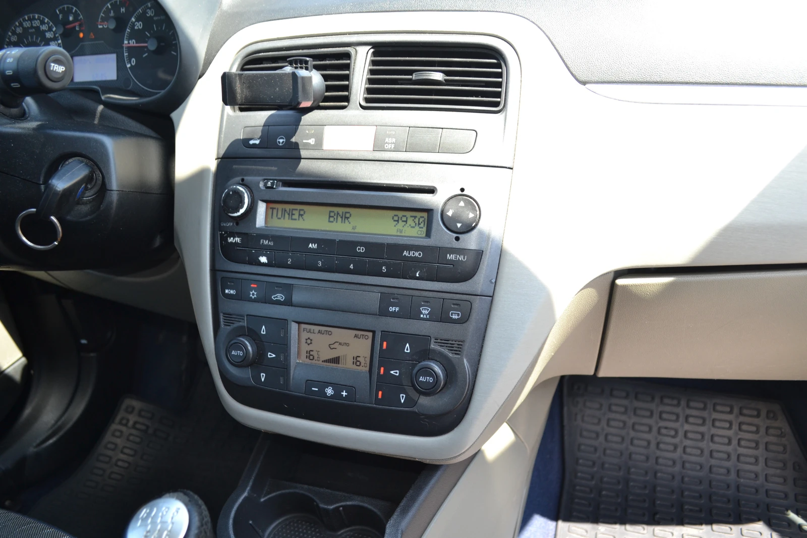 Fiat Punto 1.3M-JET - изображение 9