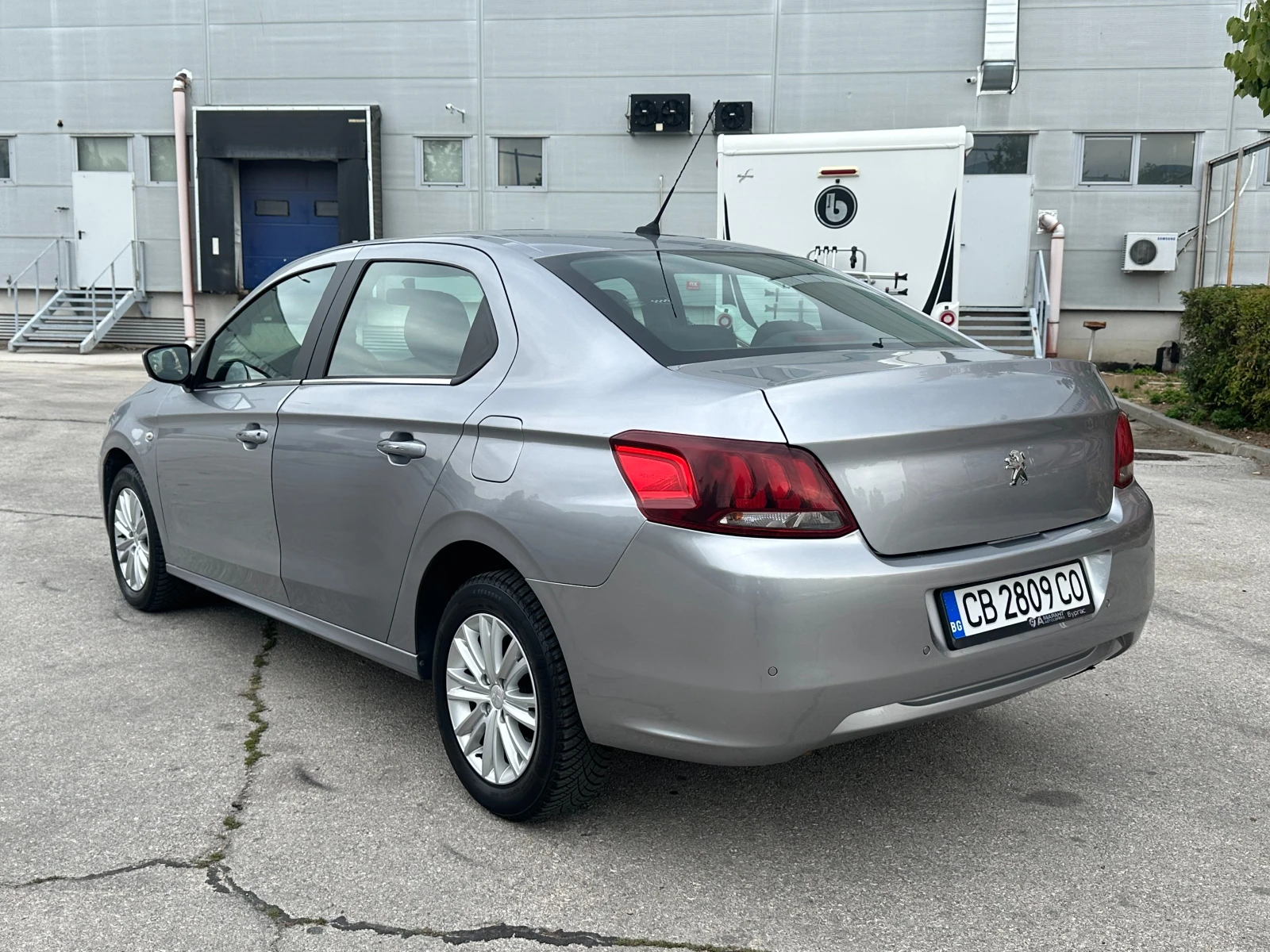 Peugeot 301 1.6d 99 к.с. - изображение 3
